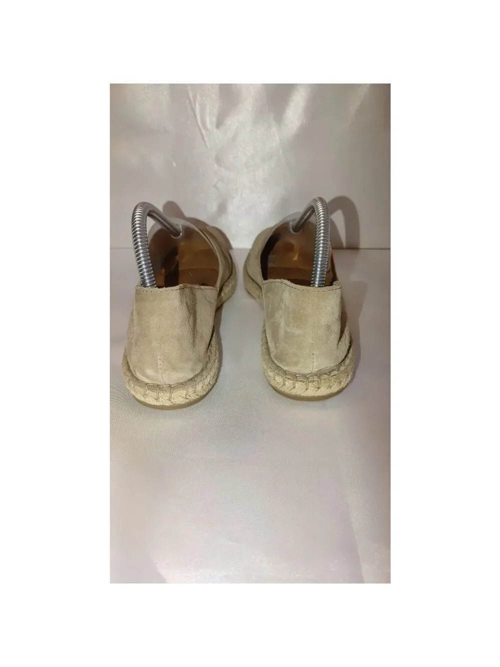 BORN Suede Espadrilles (drilles) in Sand Size 8.5M NWOB